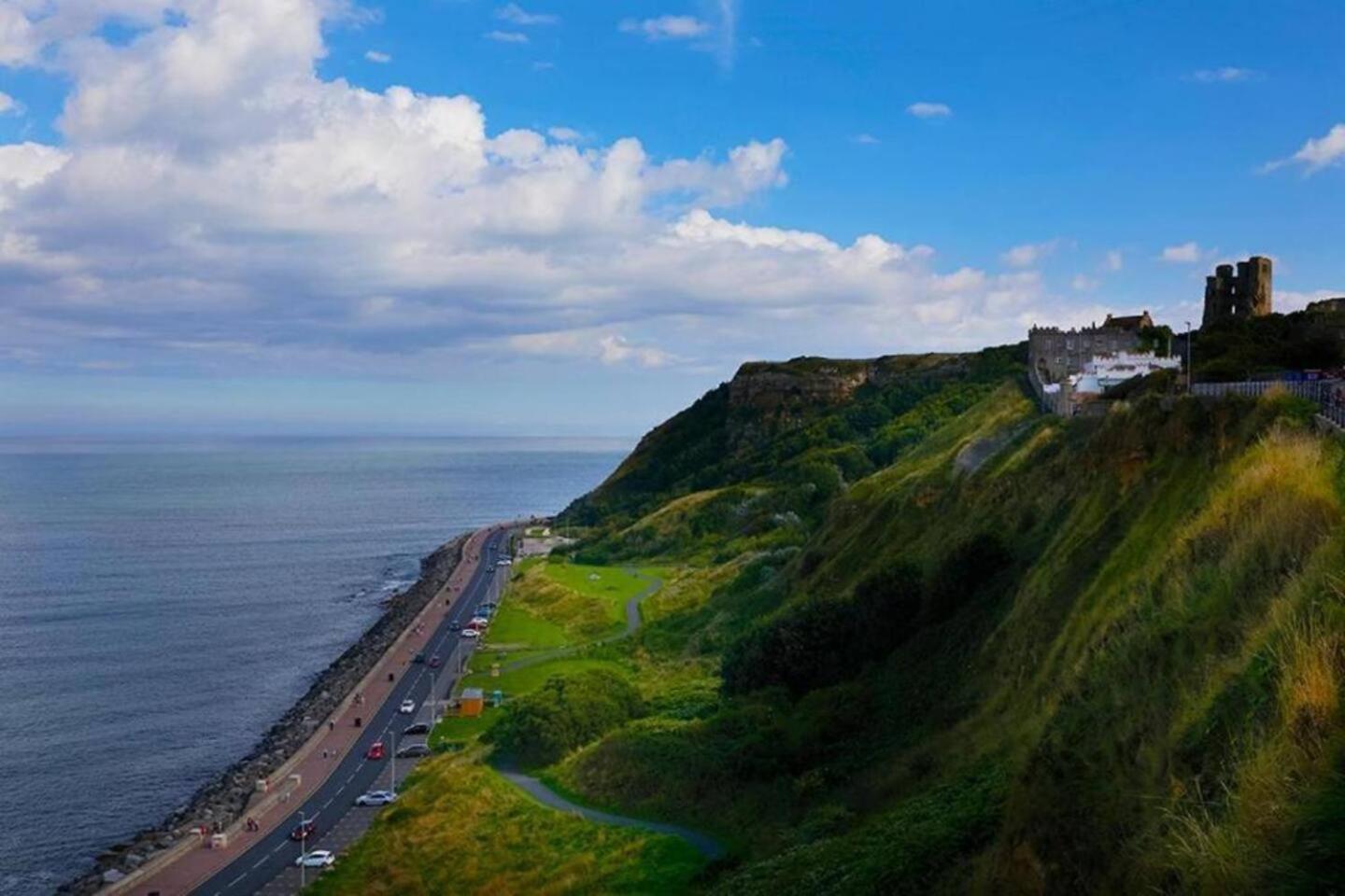 Aparthotel Bay View - Amazing Location With Sea Views! Scarborough Esterno foto